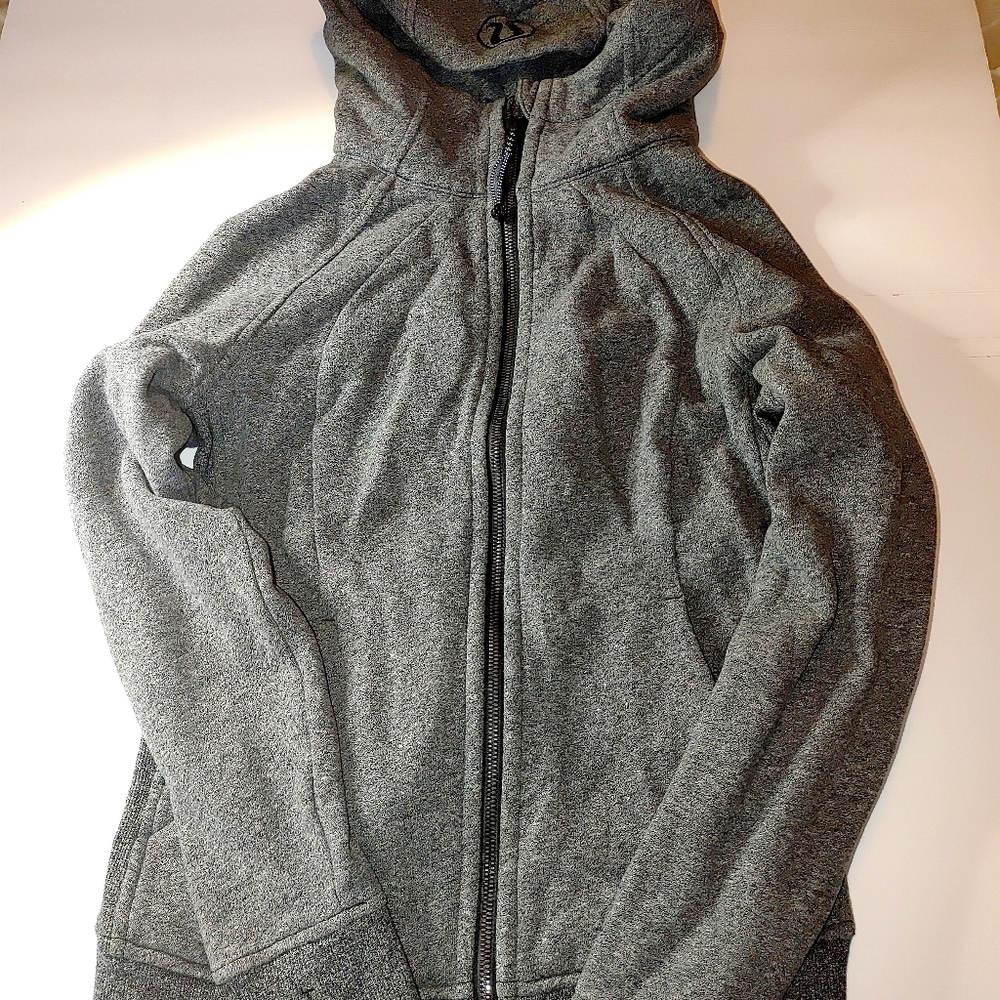 Lululemon gray women’s scuba hoodie